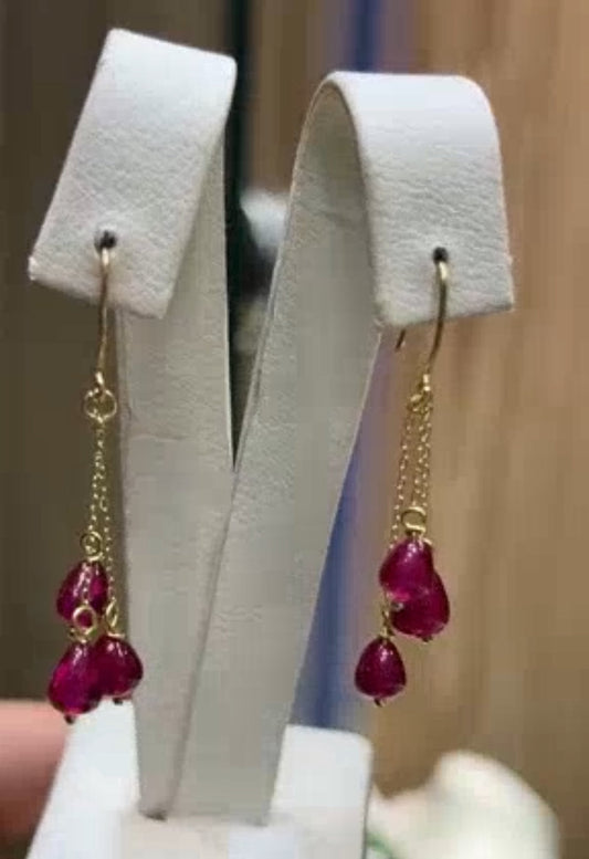 Boucle ruby en Or 18 carats